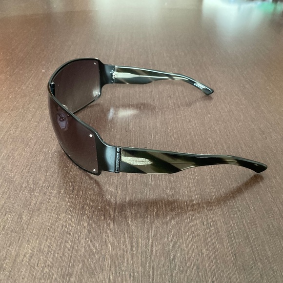 GUCCI 1832 Sunglasses - Picture 4 of 9